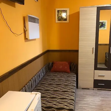 Vakacio Ifjusagi Udulo Motel Révfülöp