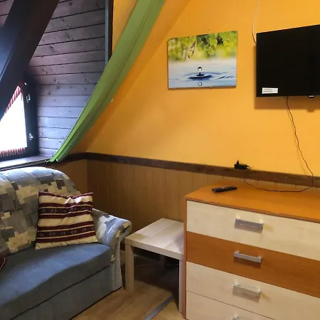Vakacio Ifjusagi Udulo Motel Révfülöp