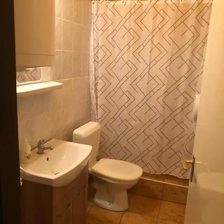 Vakacio Ifjusagi Udulo Motel *